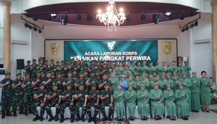 Dandim 0418 Palembang dan Ketua Persit Hadiri Korps Raport Perwira