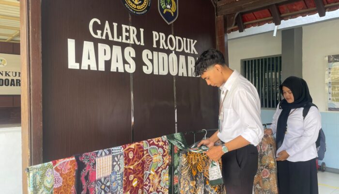 Warga Binaan Lapas Sidoarjo Berkarya Tampilkan Produk Melalui GIATJA