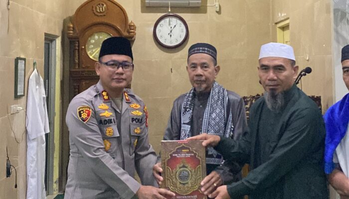 Subuh Keliling di Sekayu, Kapolres Muba Ajak Warga Cegah Bullying, Narkoba, dan Karhutla