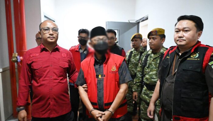 Kejati Jabar Tahan Ketua DPRD Indramayu dan Plt Sekwan, Dugaan Korupsi Tunjangan DPRD Indramayu Rp18,79 Miliar