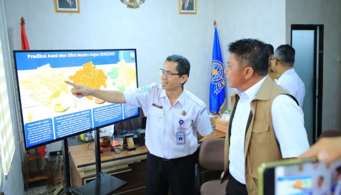 Musim Hujan Sumsel Mulai Akhir Oktober, BMKG Ingatkan Risiko Banjir hingga Longsor