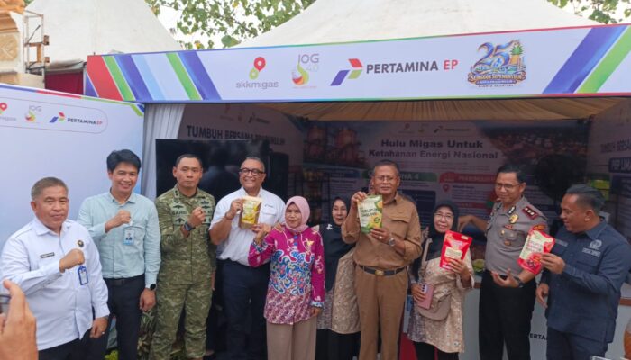Wali Kota Arlan dan Ketua TP PKK Prabumulih Sambangi Stan Pameran Pembangunan PHR Zona 4