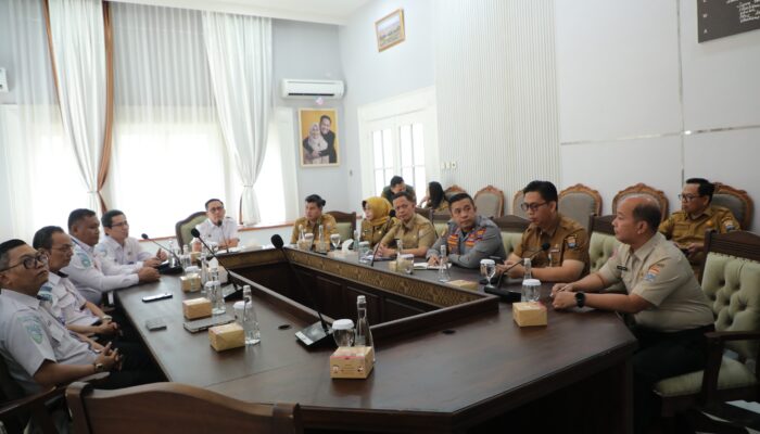 Antisipasi Banjir dan Cuaca Ekstrem, Ratu Dewa Perkuat Koordinasi dengan BMKG