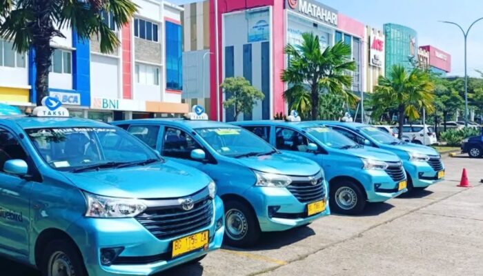 Satu Sentuhan Lewat MyBluebird, Permudah Layanan Dapat Taksi ‘Si Biru’