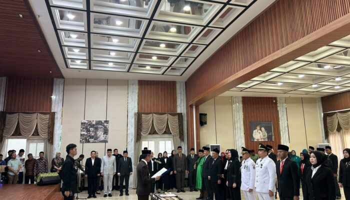 Lantik Pejabat, Ratu Dewa Tegaskan Jabatan Bukan untuk Pencitraan, tetapi Menyelesaikan Masalah Warga