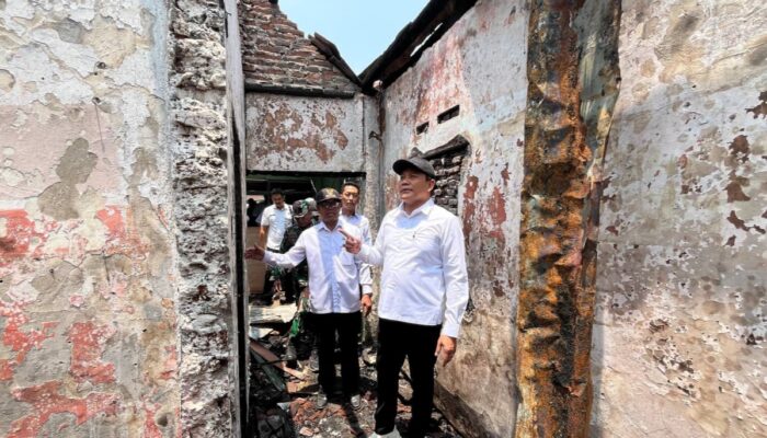 Dua Rumah di Sukodono Ludes Terbakar, Bupati Subandi Targetkan Perbaikan Pekan Ini