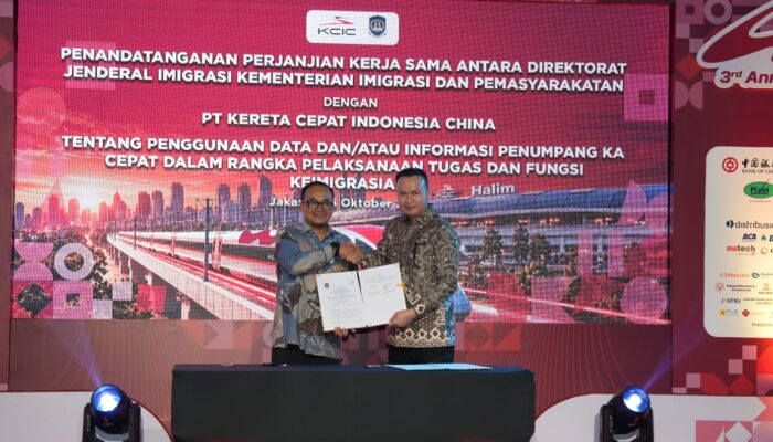 Imigrasi Pangkas Kerumitan Perjalanan, Penumpang Asing Kini Bisa Pesan Whoosh Lewat All Indonesia